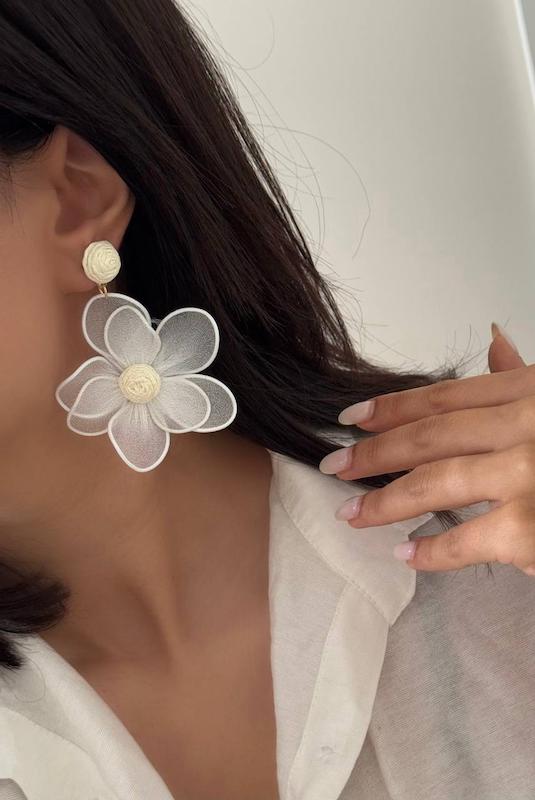 گوشواره پارچه ای وسط حصیری