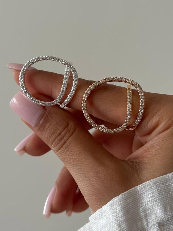 انگشتر دایره نگین دار