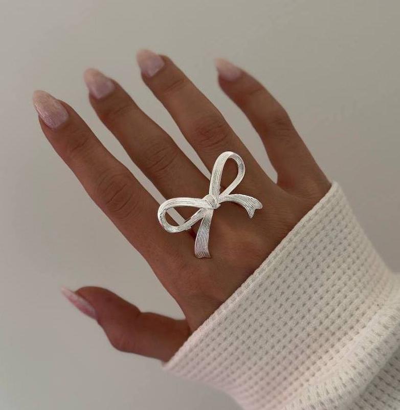 انگشتر پاپیون بزرگ