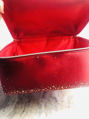 کیف صندوقچه ای قرمز با کیفیت استی لادر esteelauder red bag 