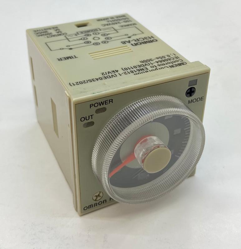 تایمر امرن 8 پایه مولتی رنج OMRON H3CR-A8