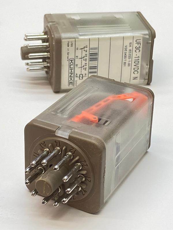 رله کنکه آلمان 11 پایه 3 کنتاکت 10 آمپر 110vdc ولت KUHKE UF3C