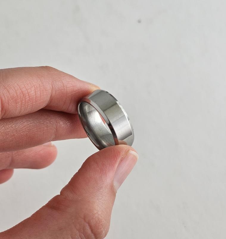 رینگ‌ پهن‌ نقره ای