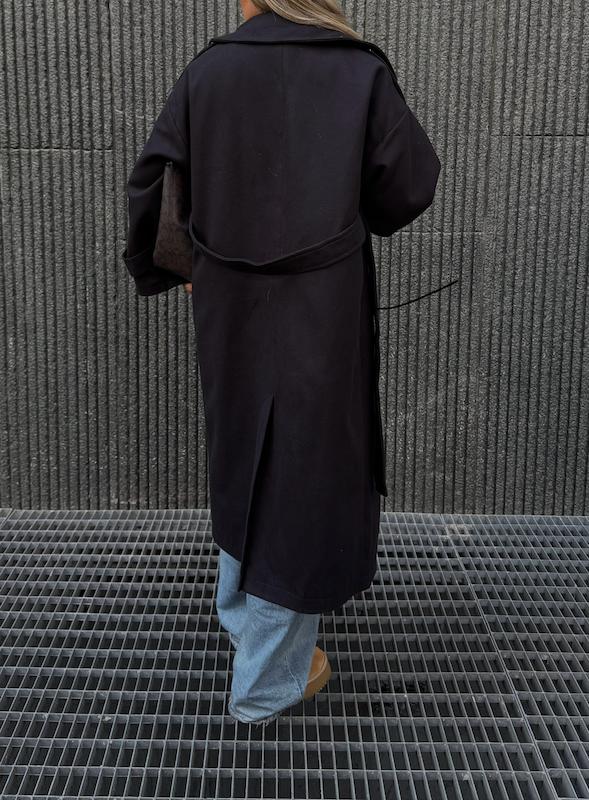 پالتو چری مشکی
