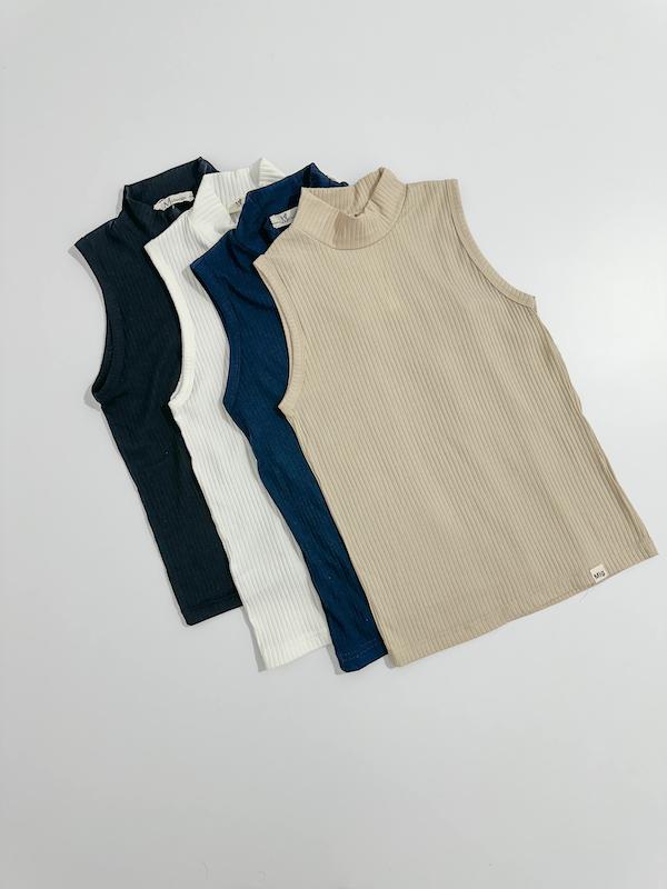 تاپ یقه ایستاده