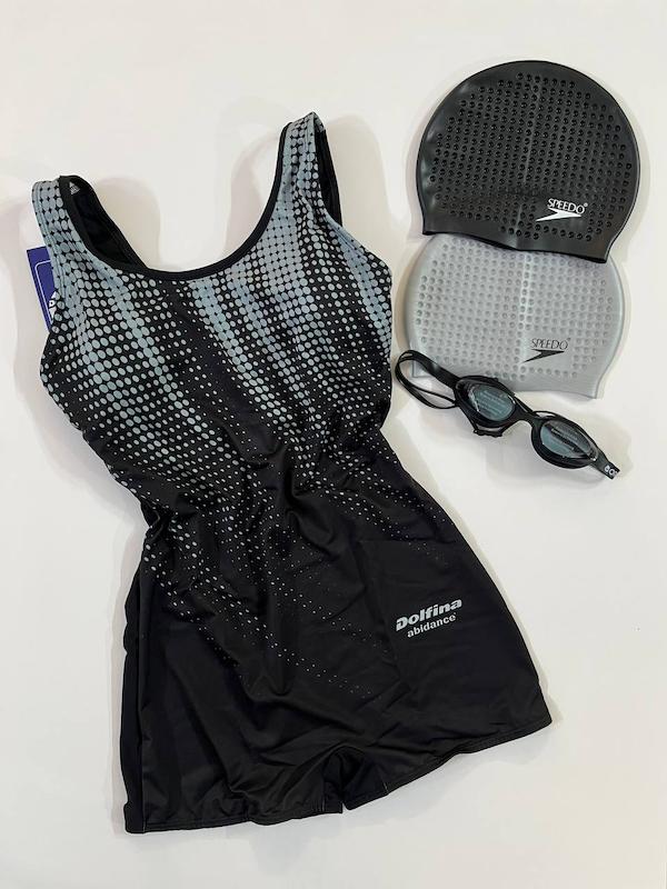 مایو زنانه پادار برند دلفینا DOLFINA طرح مشکی طوسی توپی