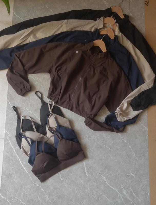 ست ۳ تکه بامبر، نیم‌تنه و شلوار کارگو گشاد ورزشی 