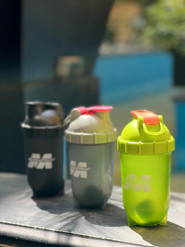 شیکر ورزشی ماسل تک (Muscletech) طرح کپسولی