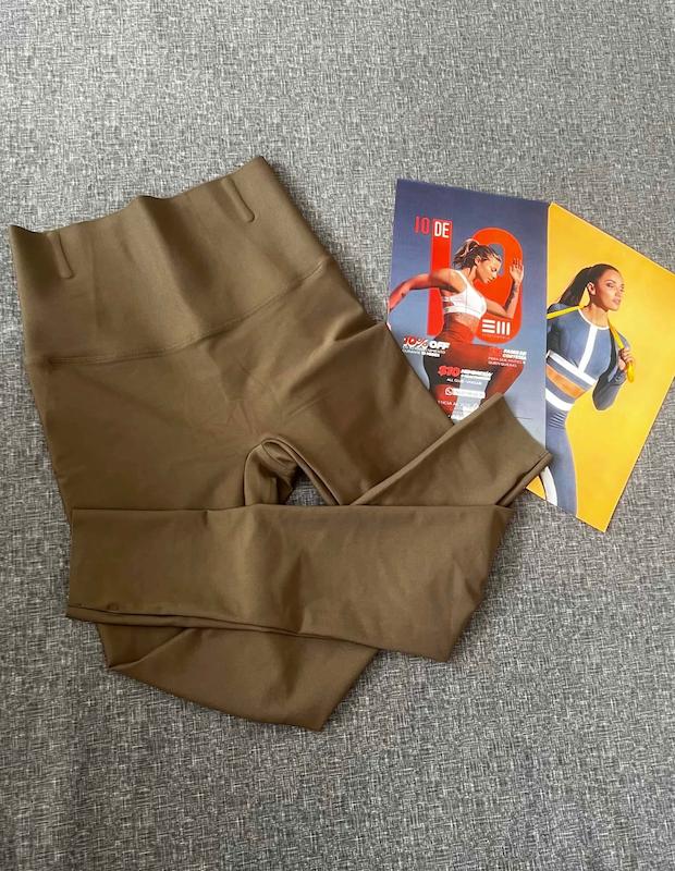 لگ ورزشی فلامنت مگنت دار | لیفت باسن فوری | فری سایز (۳۶-۴۲)