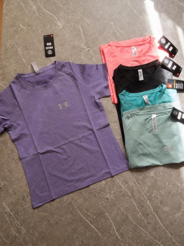 تیشرت زنانه اندر آمور ،مناسب باشگاه و دویدن - رنگ‌بندی متنوع