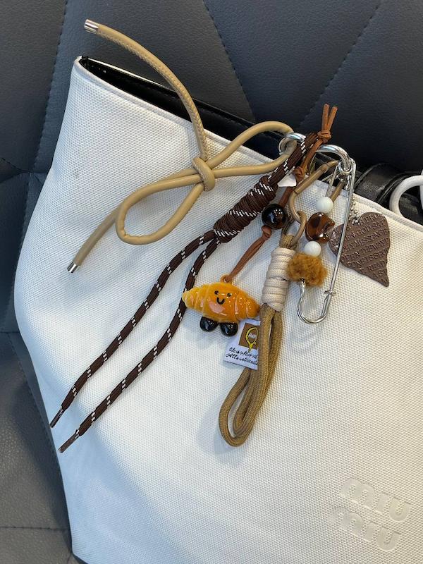 چارم بگ كروسان  قلب دار سنجاقى