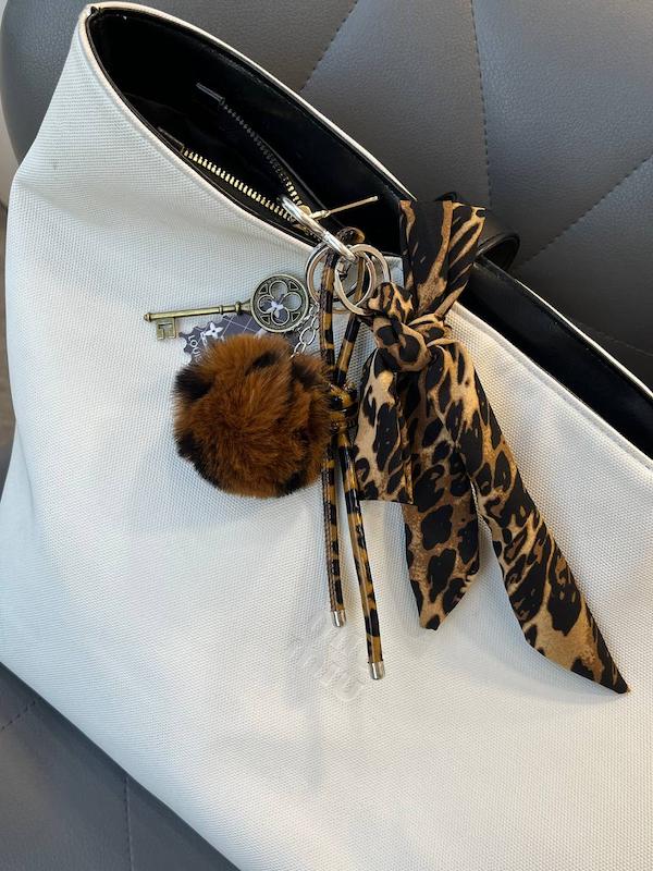 چارم پلنگى با بند پارچه اى