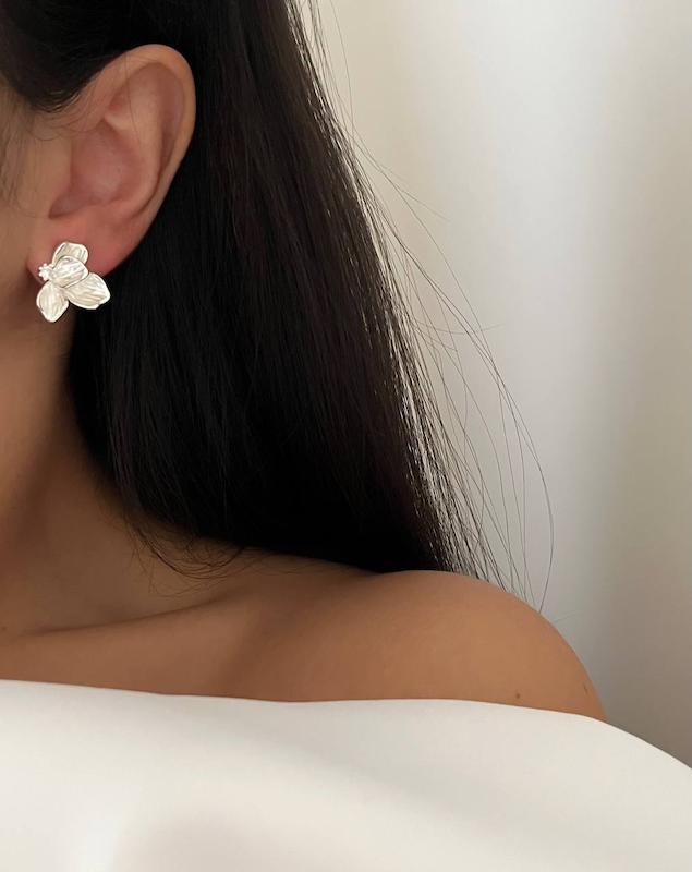 گوشواره گل ميناكارى