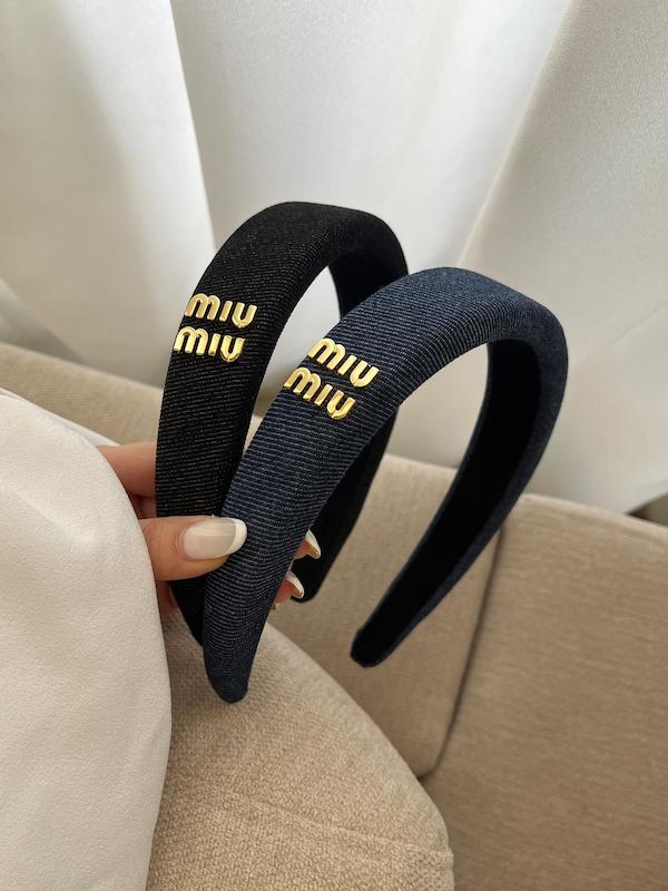 تل جین miumiu
