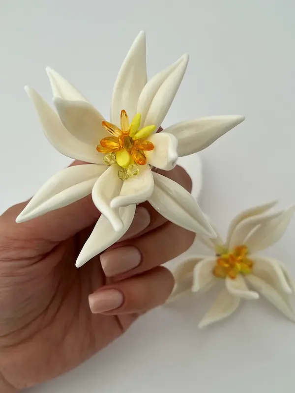 گوشواره گل درشت