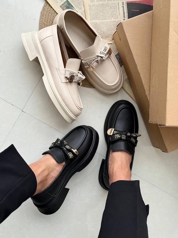 لوفر miumiu گره ای