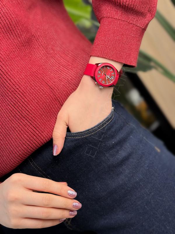 ساعت زنانه نیوی فورسNF7103