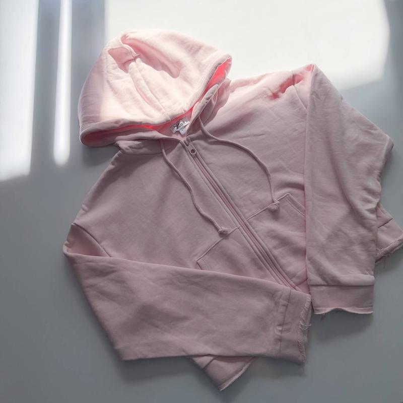 سویشرت کراپ صورتی🎀✨
