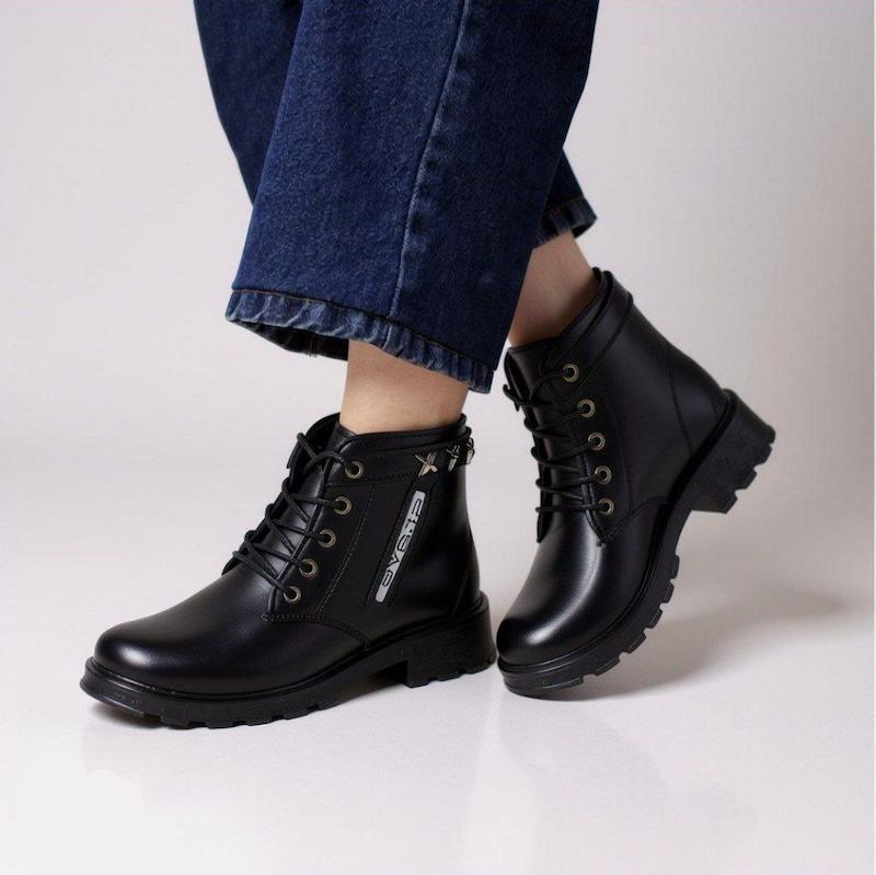 نیم بوت زنانه مدل سلنا