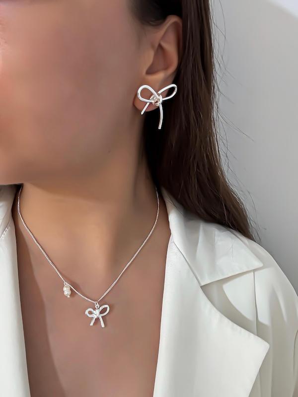 گوشواره پاپیون ضخیم