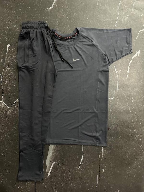 پکیج کد S2648 شامل تیشرت + شلوار دمپاکش با تم نوک مدادی