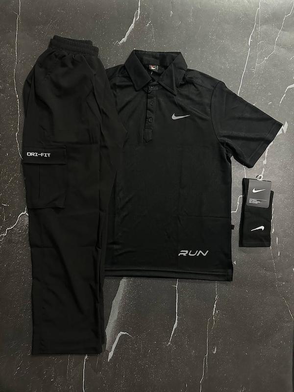 پکیج کد S2649   شامل تیشرت یقه دار + شلوار نیم بگ + جوراب با تم مشکی