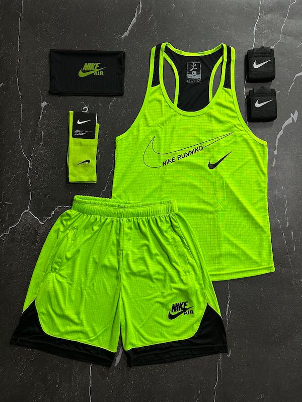 پکیج کد E1782 💚 شامل رکابی قهرمانی + شلوارک + اسکارف + مچ بند چسب نانو + جوراب ساقدار با تم سبز 💚