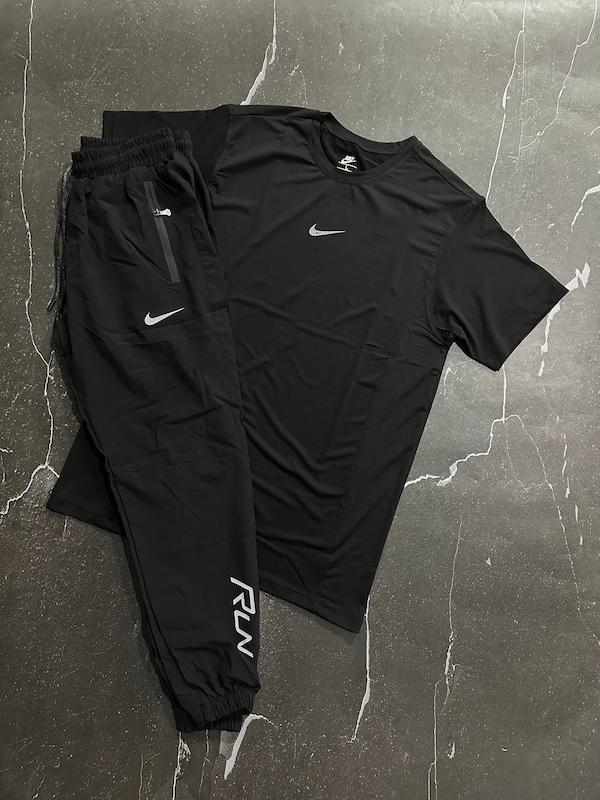 پکیج کد S2826 شامل تیشرت + شلوار با تم مشکی