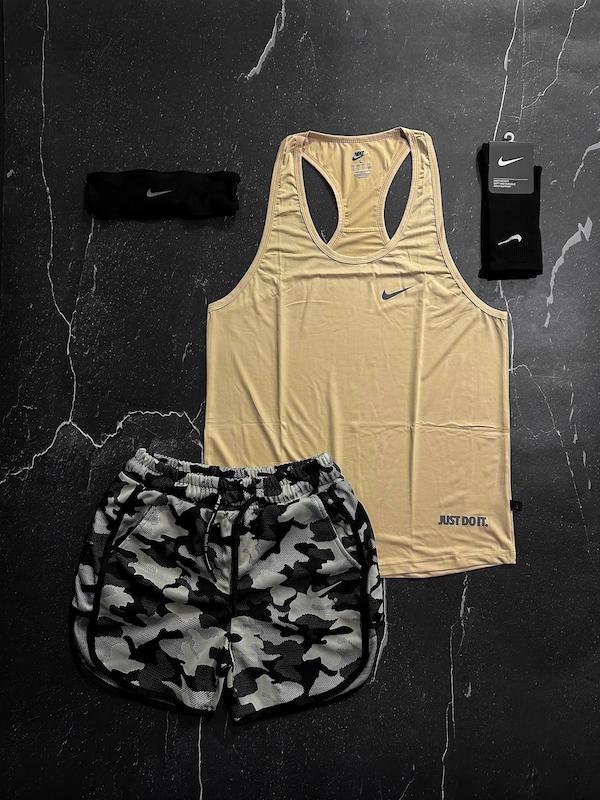 پکیج کد E1877 شامل رکابی قهرمانی + شلوارک + جوراب ساقدار + شیکر دو تیکه + مچ بند چسب نانو با تم کرمی😍