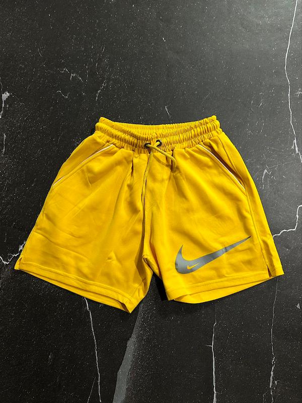 شلوارک نایکی با رنگ خردلی حراجی - L