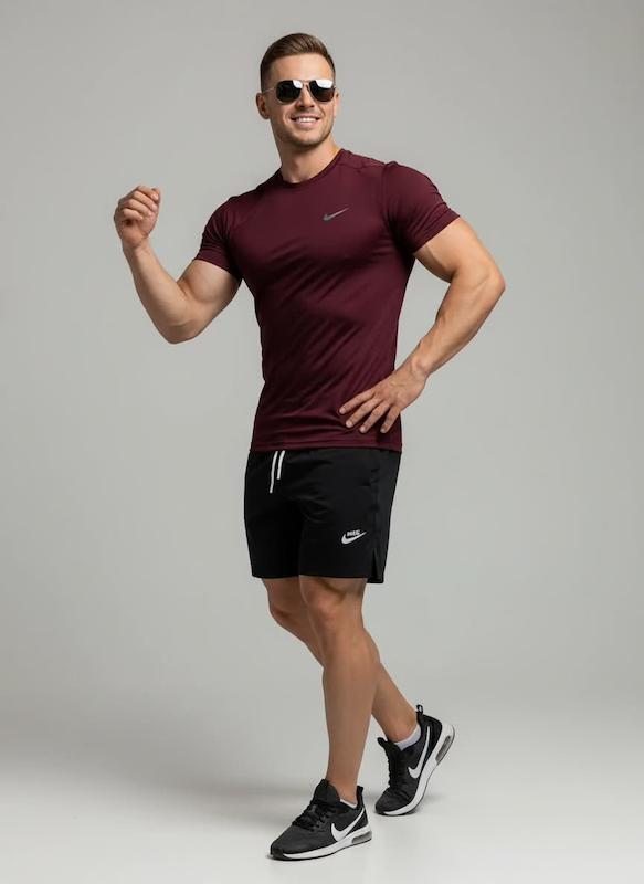 پکیج کد S3045 شامل تیشرت + شلوارک با تم زرشکی