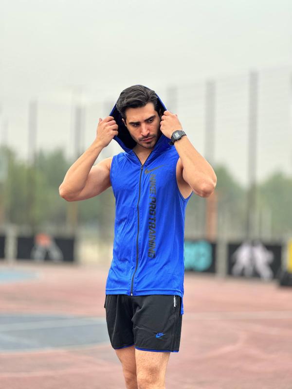 پکیج کد E1940 شامل رکابی کلاهدار + شلوارک + جوراب ساقدار با تم آبی مشکی 💙🔥