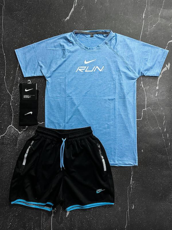 پکیج کد E1950 شامل تیشرت + شلوارک + جوراب ساقدار با تم آبی روشن 😎🔥