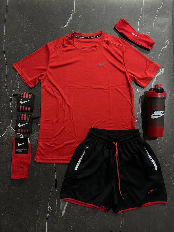 پکیج کد S3206 شامل تیشرت + شلوارک + شیکر دو تیکه + مچبند چسب نانو + جوراب ساقدار + هدبند با تم قرمز مشکی