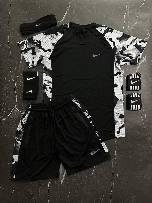 پکیج کد S3207 شامل تیشرت + شلوارک + مچبند چسب نانو + جوراب ساقدار + هدبند با تم مشکی چریکی