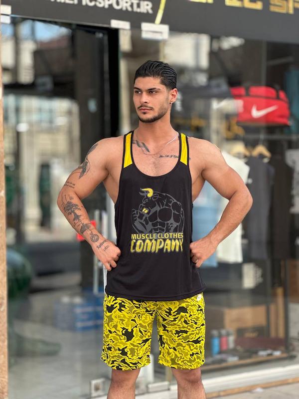 پکیج کد E2328 ست بدنسازی مردانه طرح خفن با تم مشکی زرد🖤🔥  شامل رکابی قهرمانی + شلوارک 