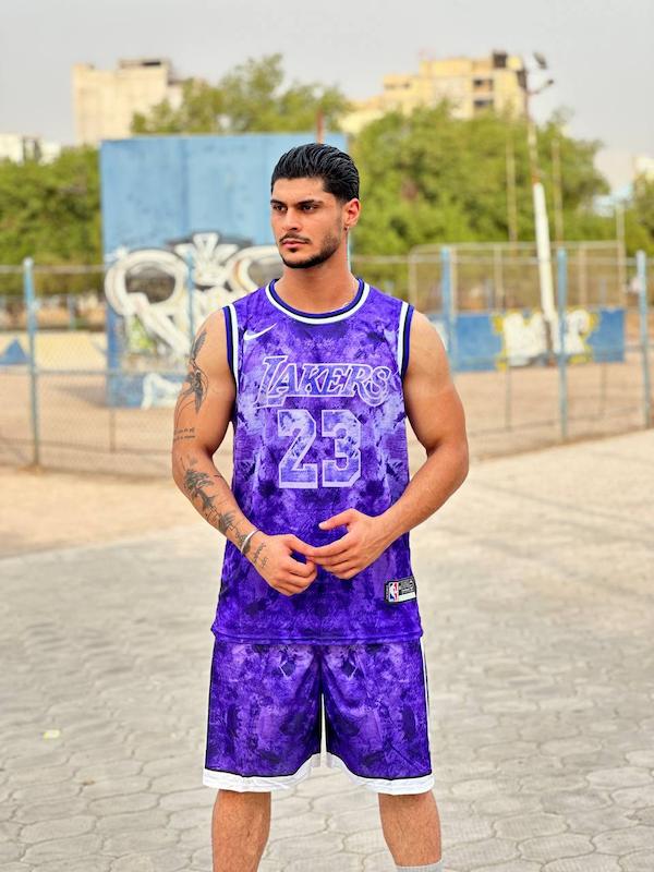 پکیج کد E2343   ست شامل تاپ و شلوارک بسکتبالی وارداتی (تایلندی) لیکرز  با تم‌ بنفش ⛹️🤾 