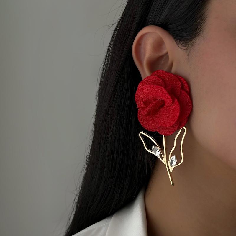 گوشواره گل پارچه ای قرمز