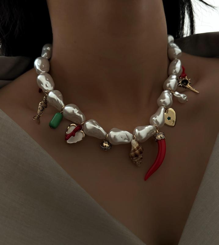 گردنبند باروک چارم دار فلفل