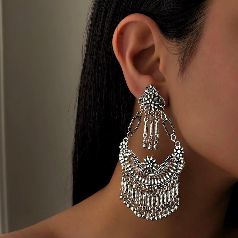 گوشواره کستینگ گرد آویز دار