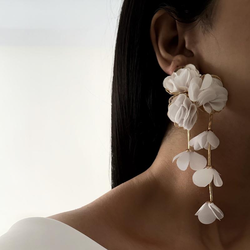 گوشواره پرگل پارچه ای