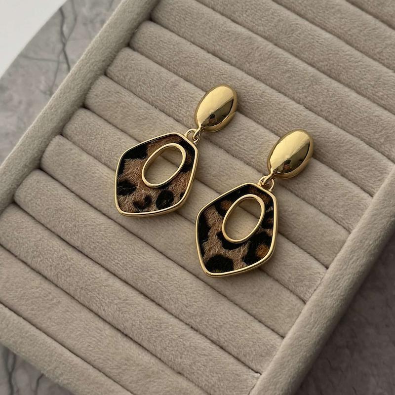 گوشواره پلنگی لوزی