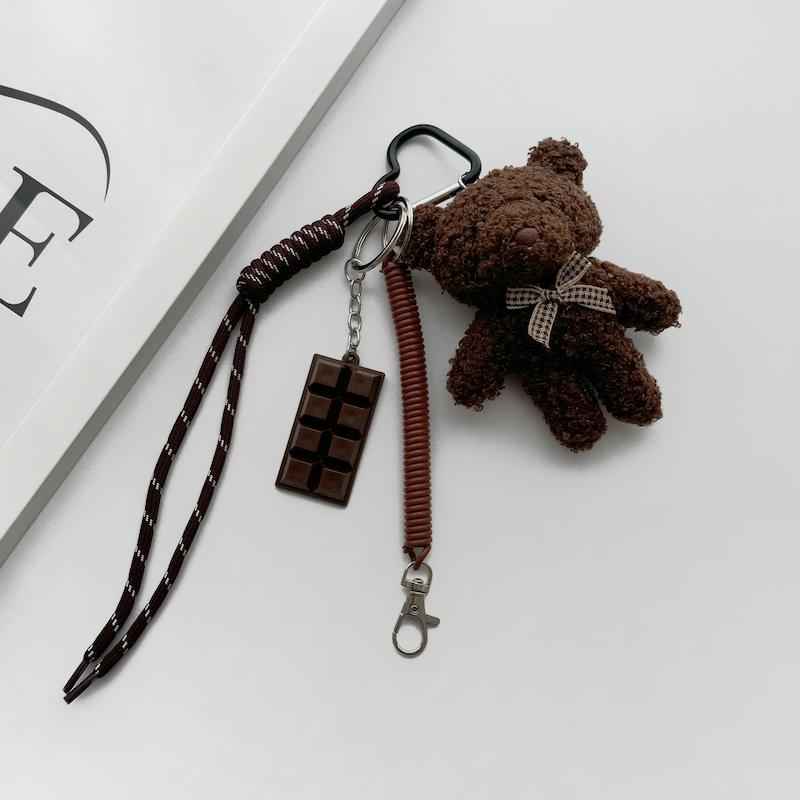 چارم عروسک قهوه ای
