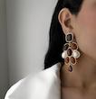 گوشواره رزین خوشه ای قهوه ای