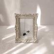 قاب عکس طرح دار نقره ای