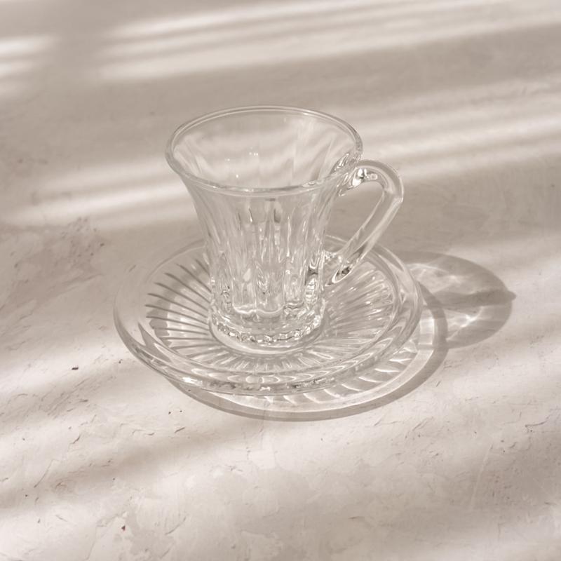 استکان نعلبکی چای