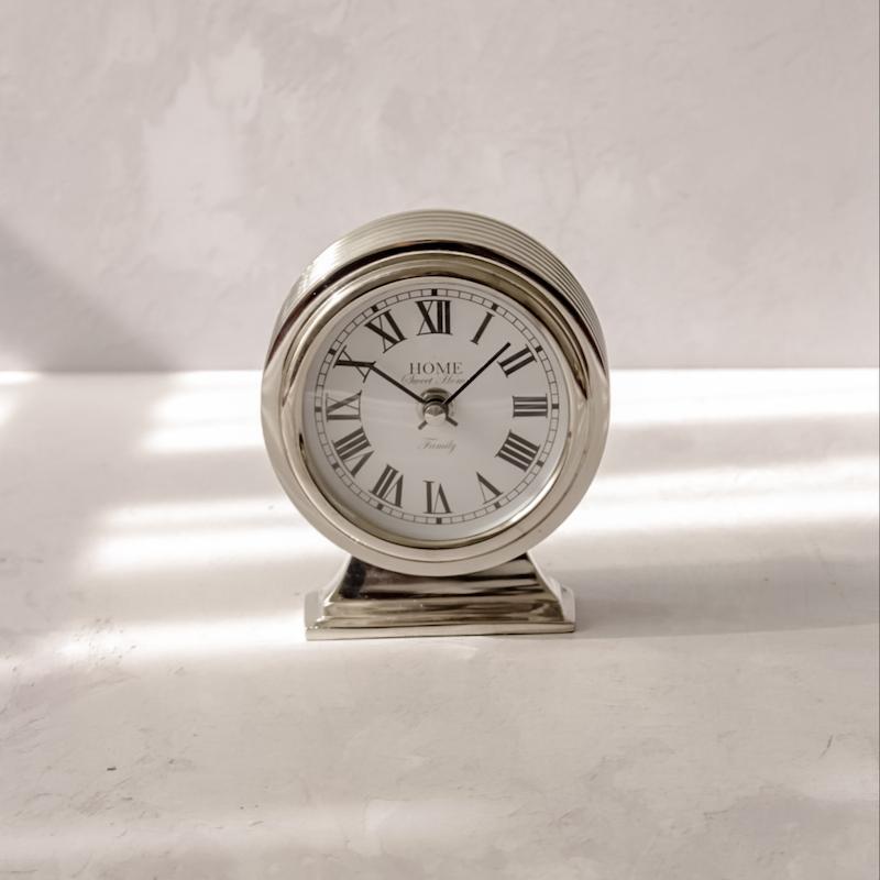 ساعت رومیزی راه راه