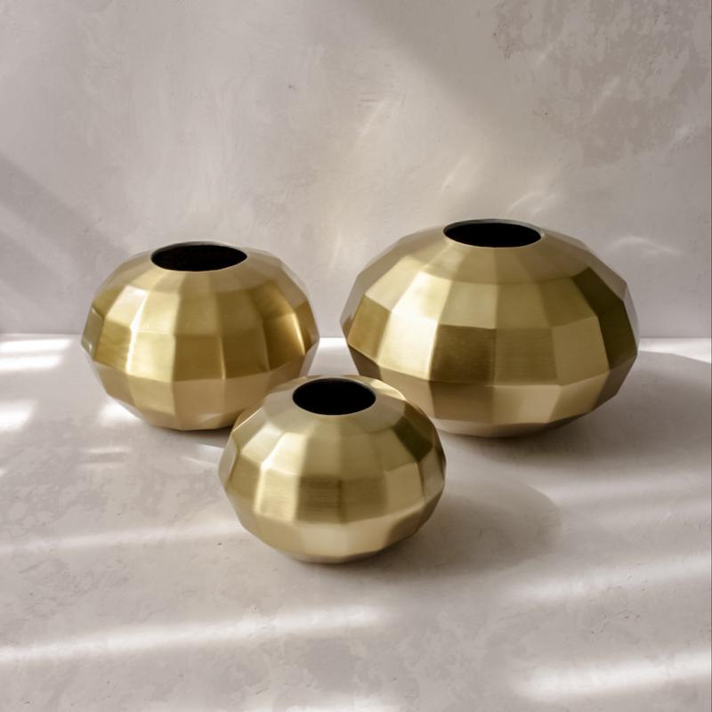 گلدان ساتین گرد