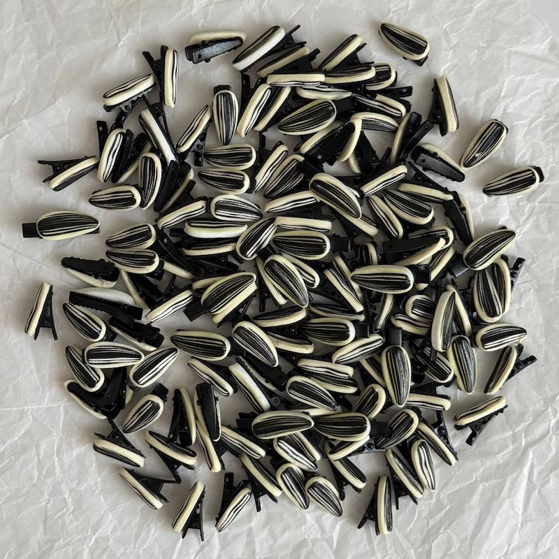 گیره تخمه 