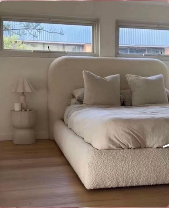 تخت مدل تدی ساده  با تاج ساده پهن  با پارچه تدی